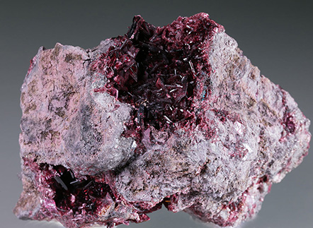 Erythrite